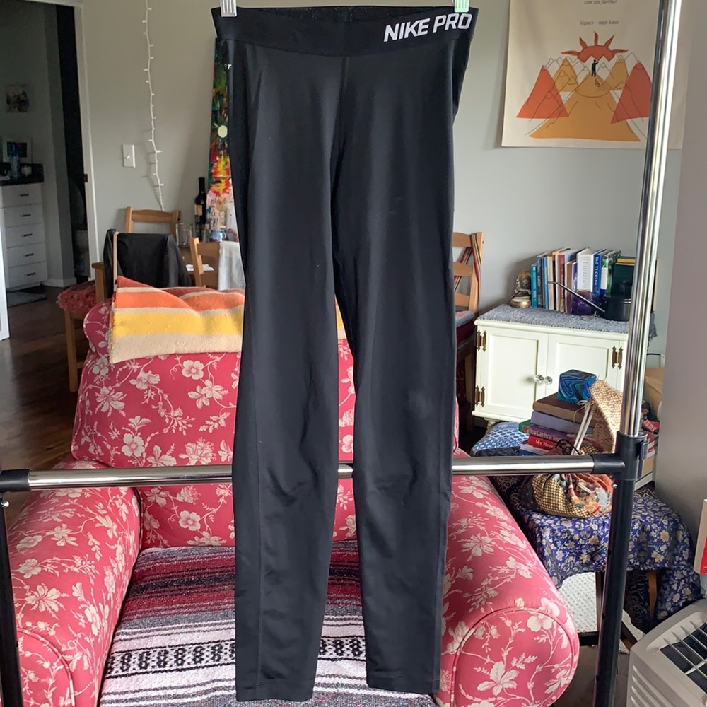 Women’s Small Dri-Fit Nike Pros